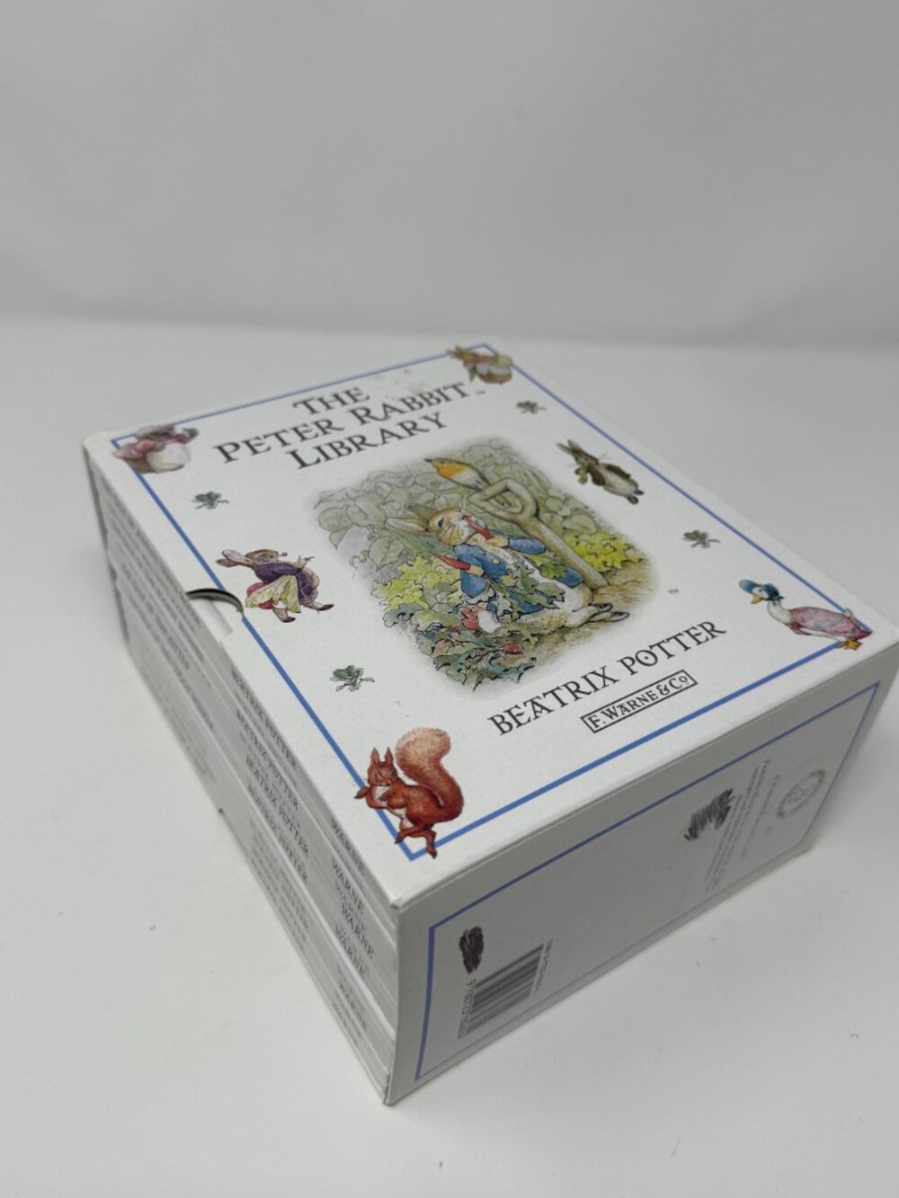 Vintage 1996 Beatrix Potter Peter Rabbit Library 12 Book Box Set